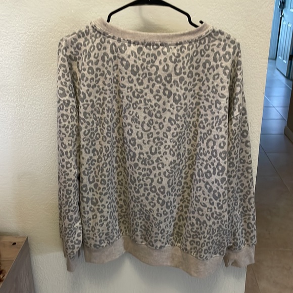 Splendid Top - Picture 3 of 6